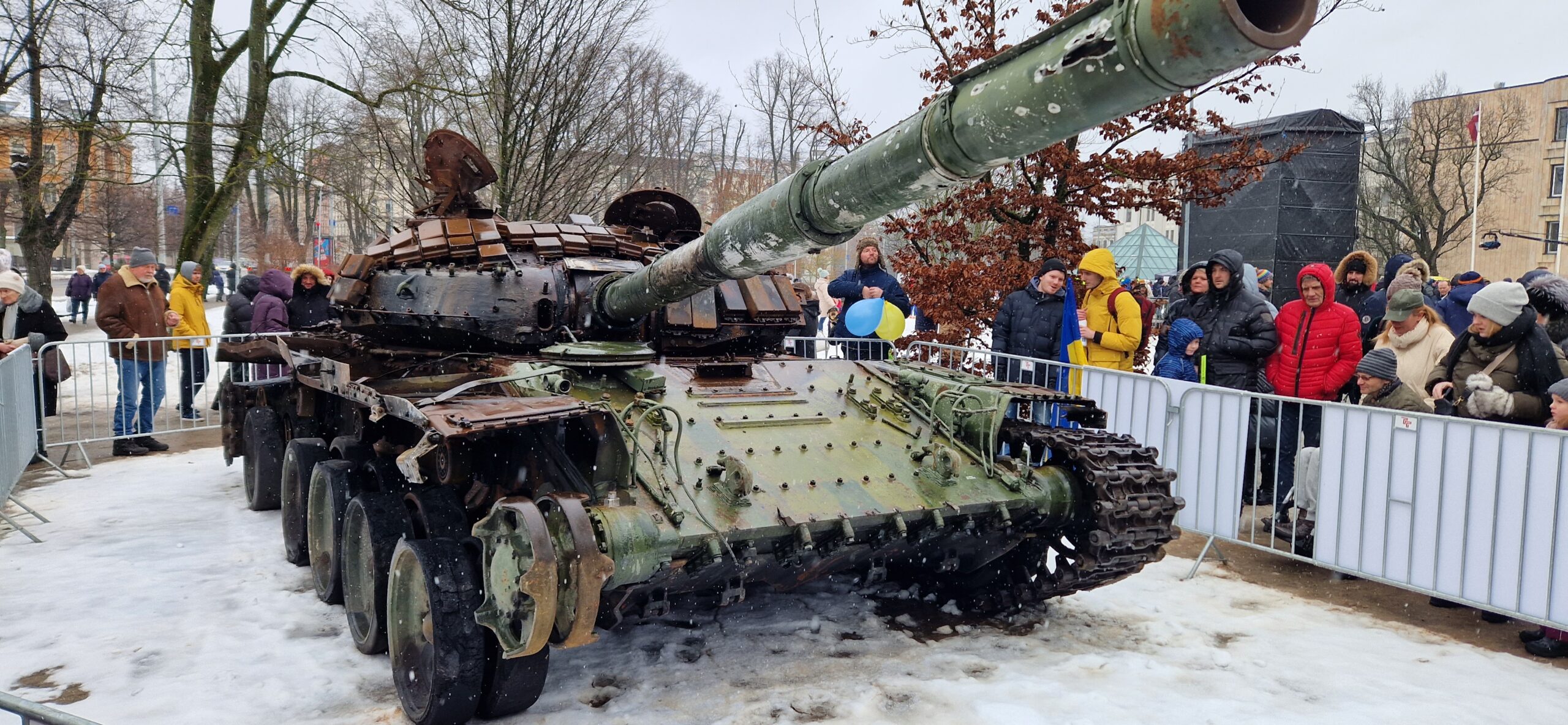 ukraine  shooted tank
